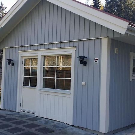 Lidkoepings Golfbana Och Vaenern Villa Exterior photo